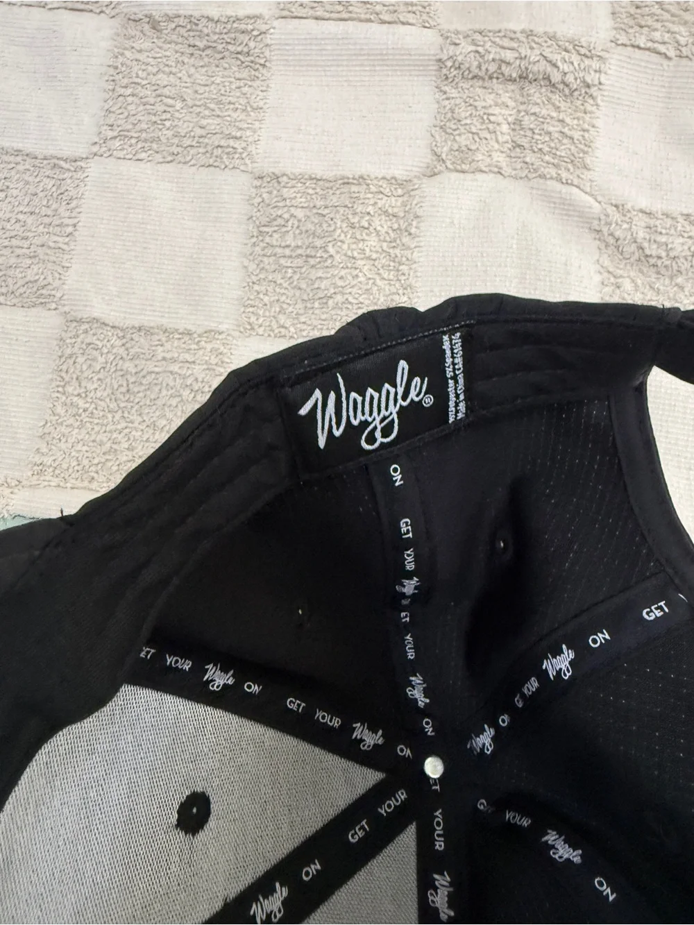 New Waggle Golf hat features 